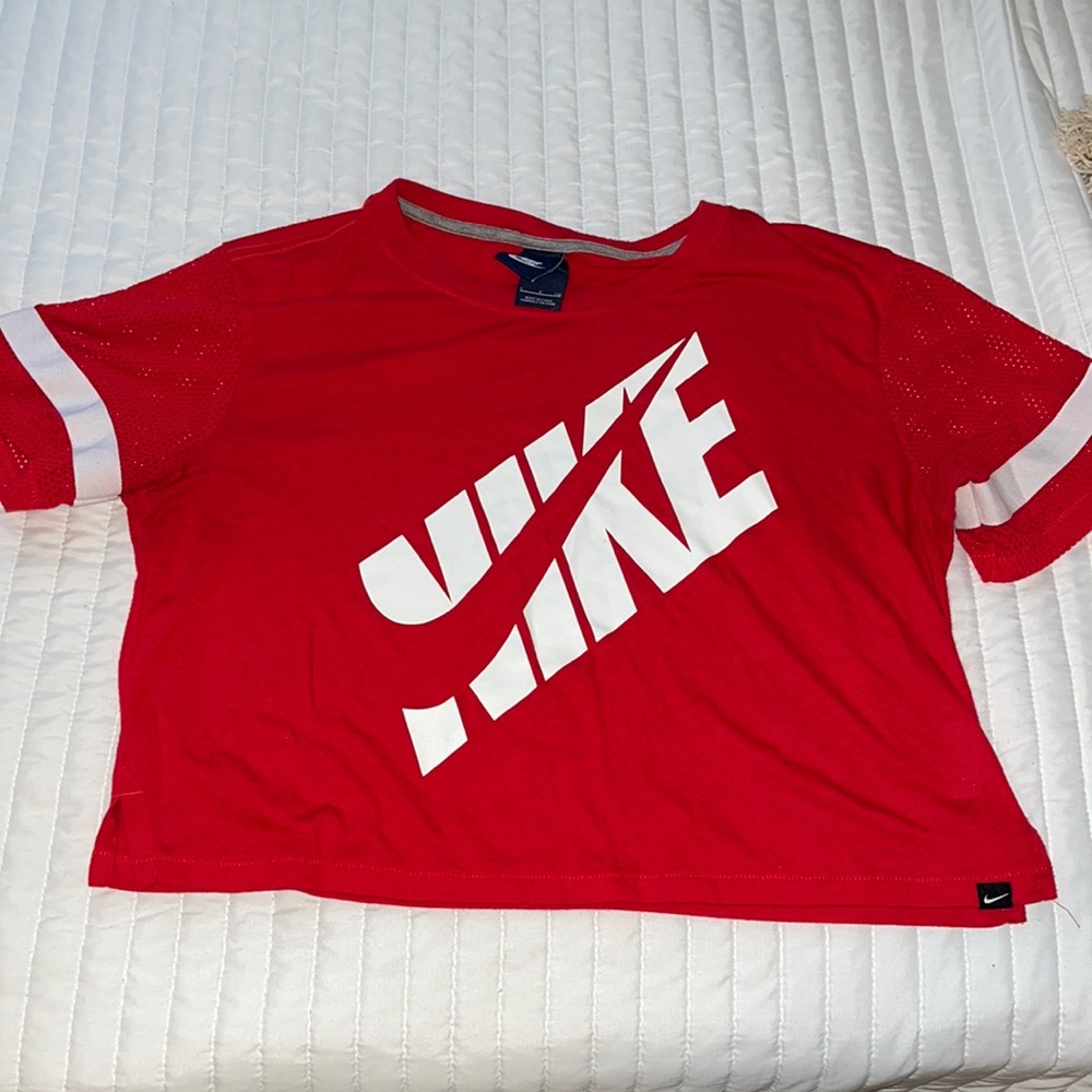Woman’s Nike Sporty Top